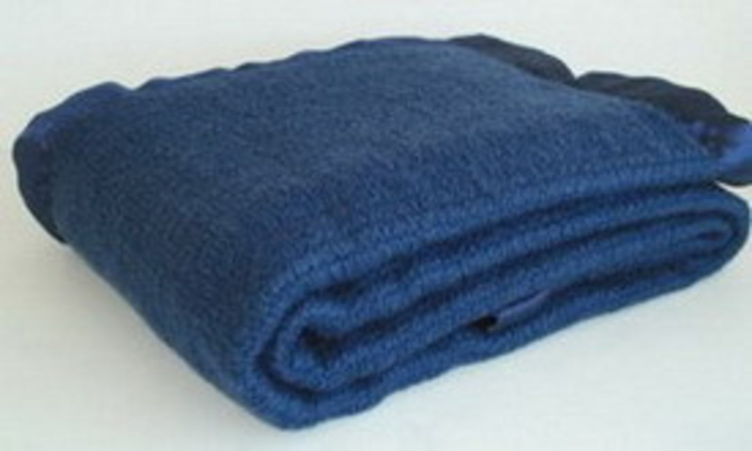 Thermacell Wool Blanket for a Cot image 1
